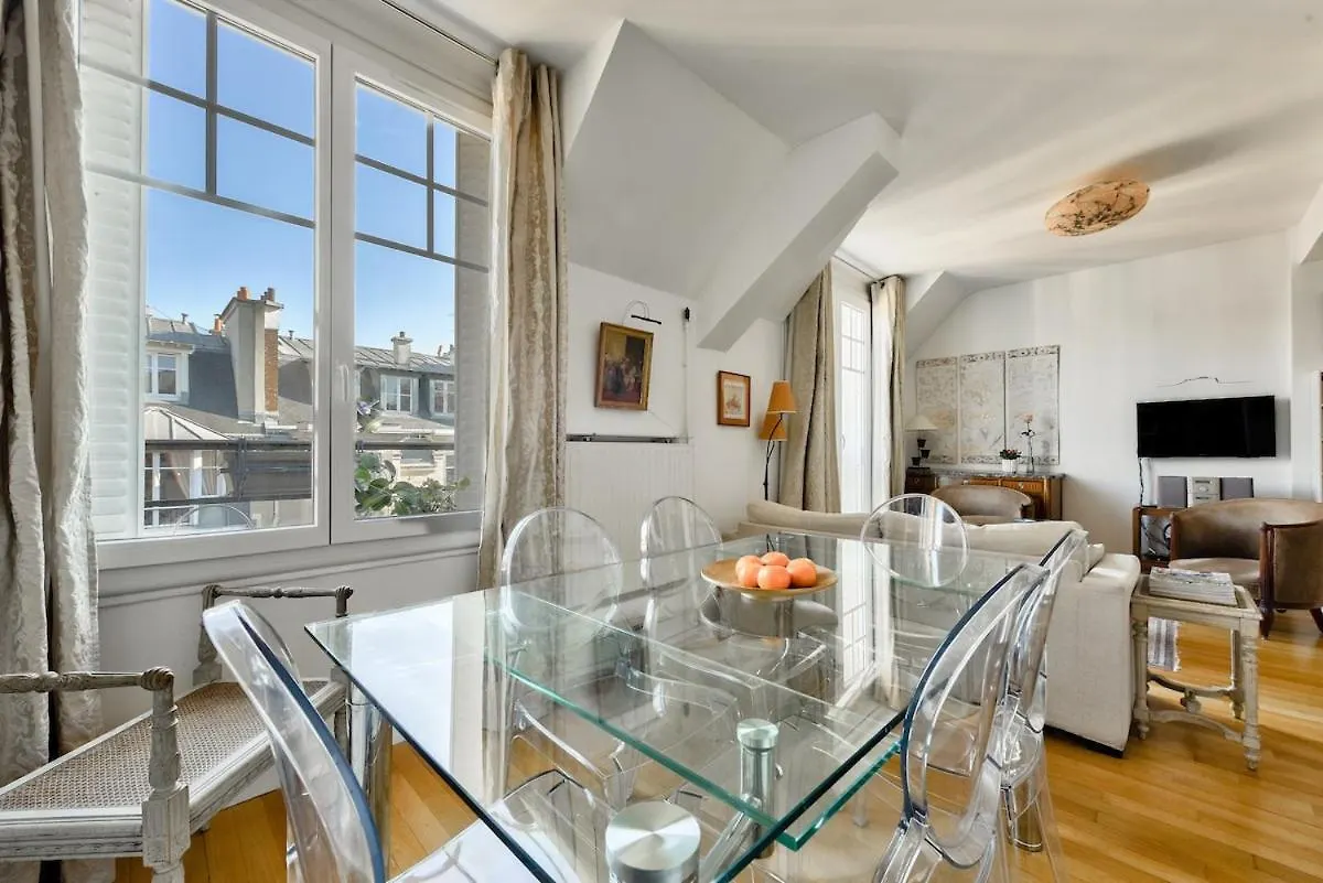 Stunning Parisian 1Br Flat Near The Eiffel Tower Διαμέρισμα Παρίσι